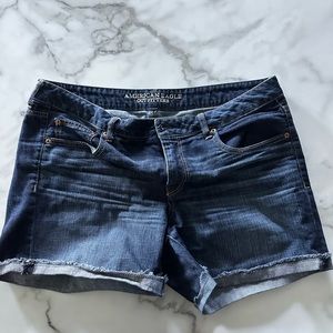 Women’s size 14 American Eagle shorts